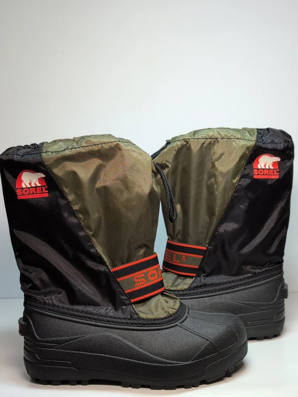 Sorel ice Fox slip-on winter olive Winter Snow Boots youth/big boy size 4 EU 35
